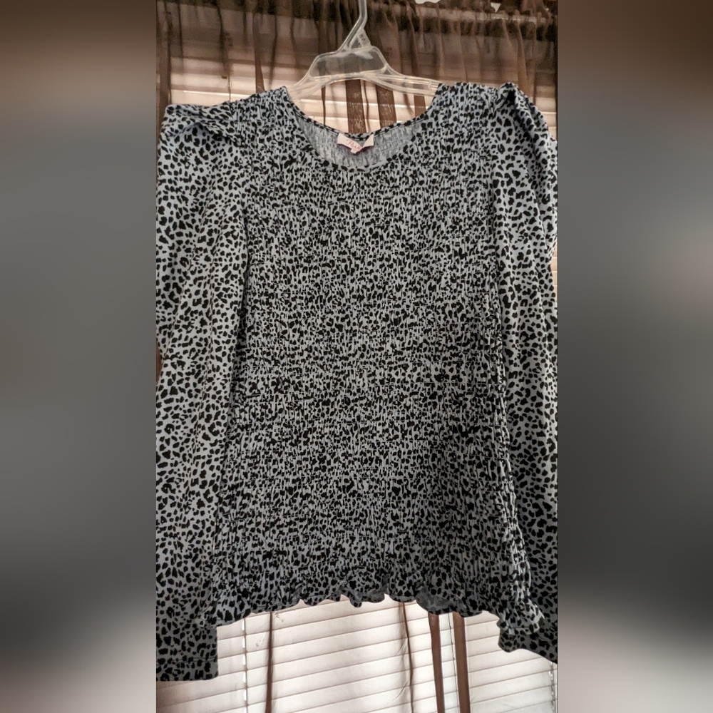 NWT Parker Top Leopard Print Long Sleeve ruched fabric - Picture 7 of 9
